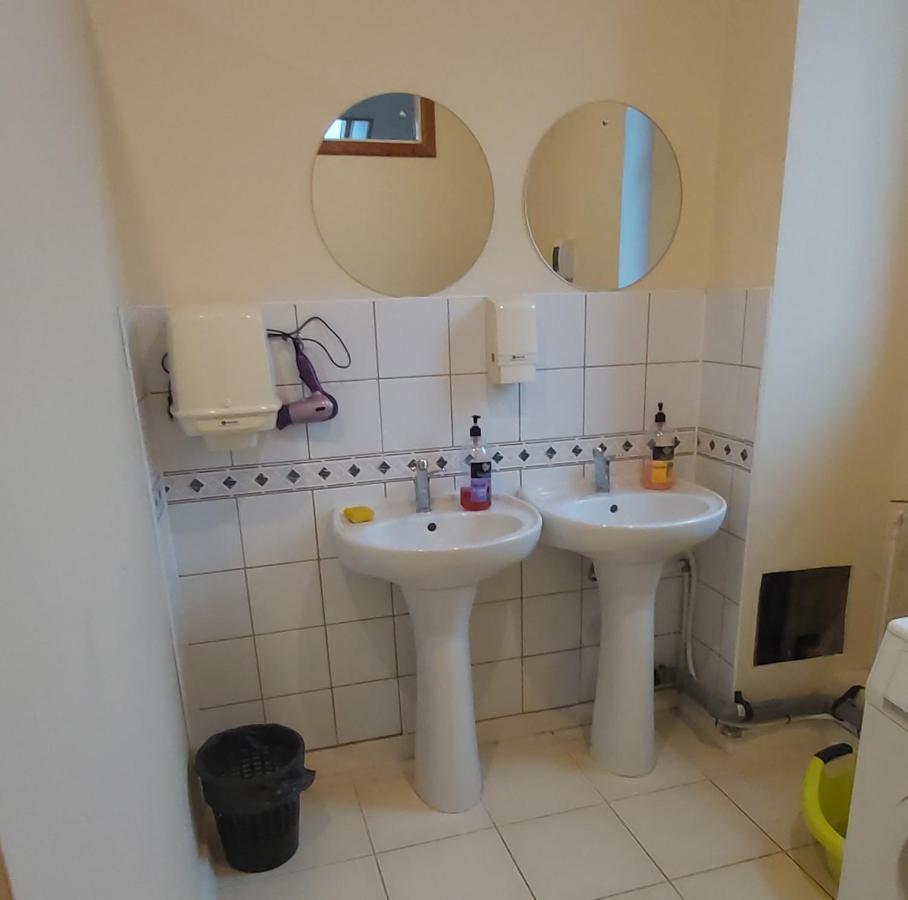 Tiesiog Hostelis Salcininkai ภายนอก รูปภาพ